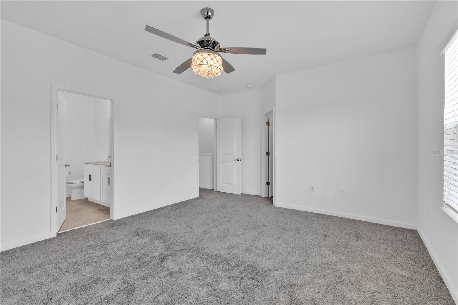 Image 21 of 24 For 6452 Sprucepine Lane