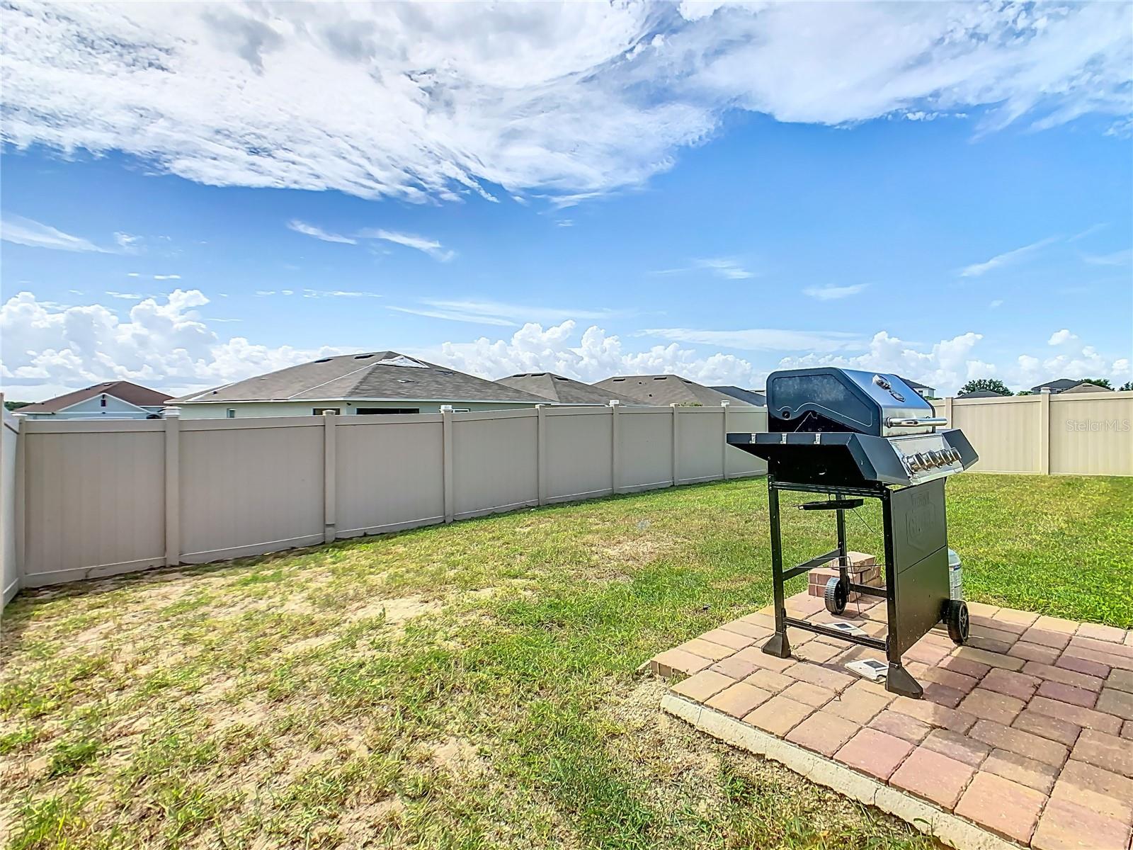 Image 33 of 41 For 501 Mckenna Drive