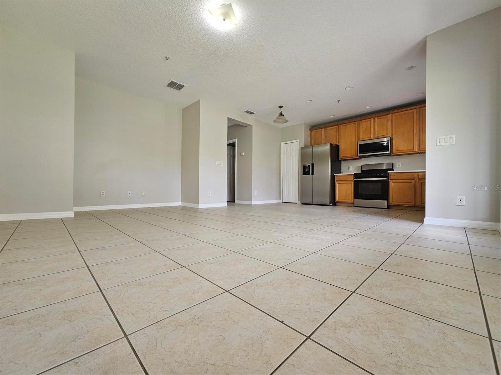 Image 6 of 16 For 2051 Cypress Bay Boulevard