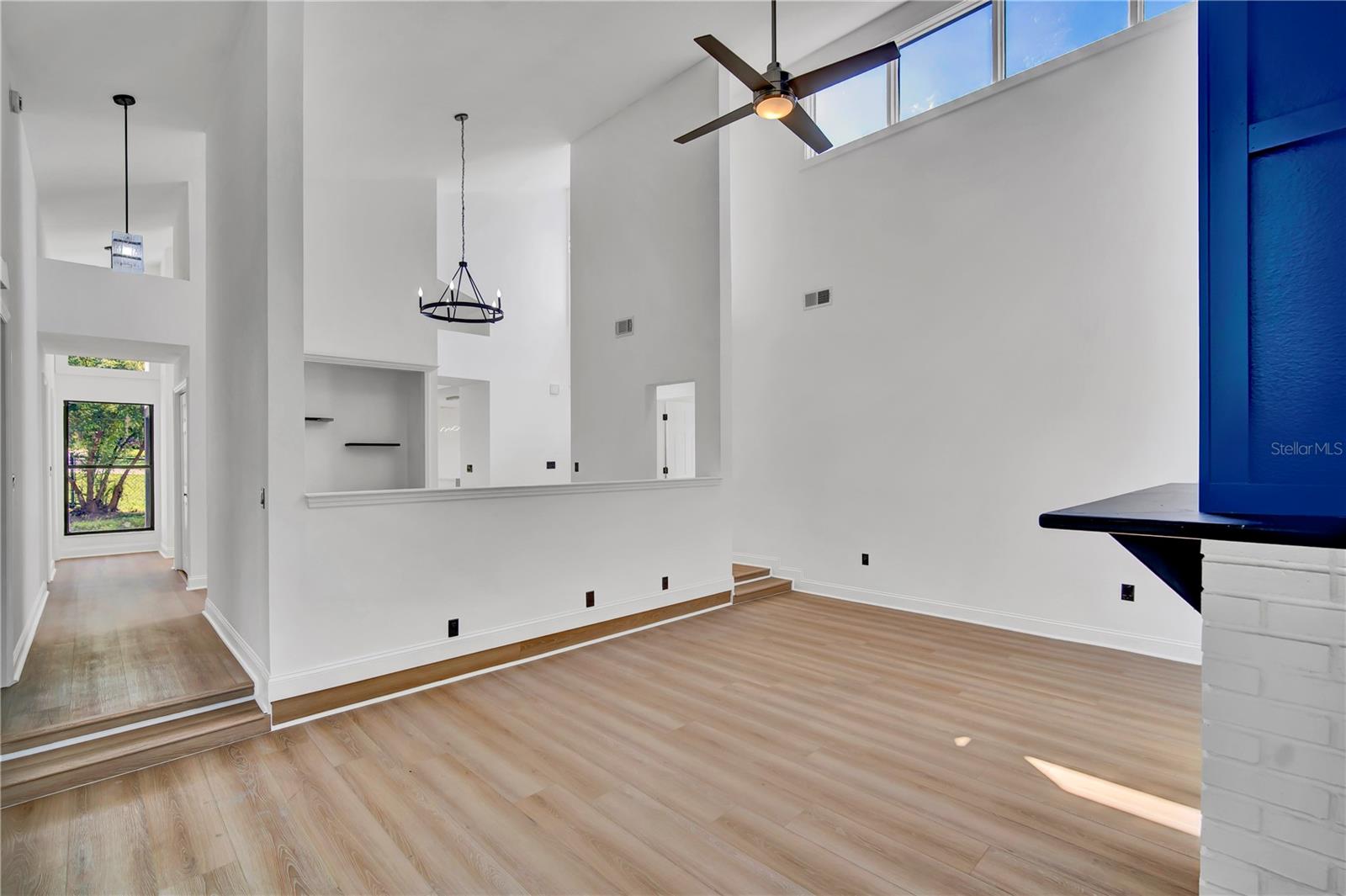 Image 11 of 47 For 910 Florida Boulevard