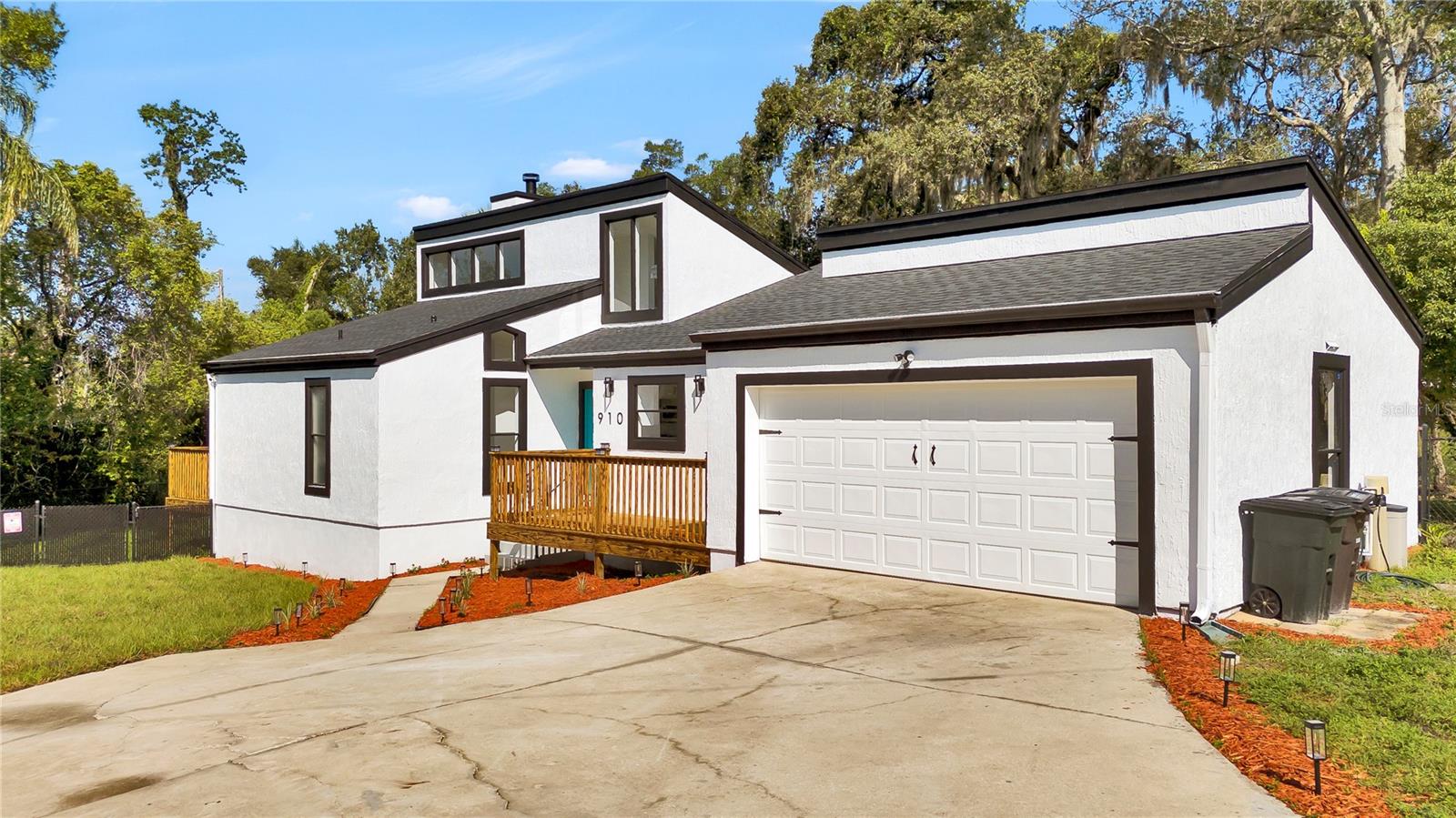 Image 2 of 47 For 910 Florida Boulevard