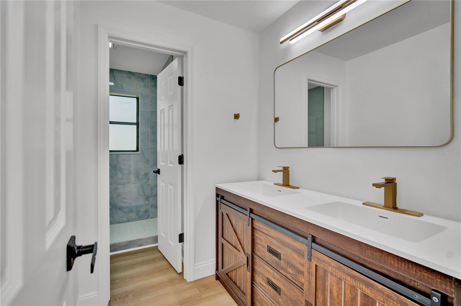 Image 31 of 47 For 910 Florida Boulevard