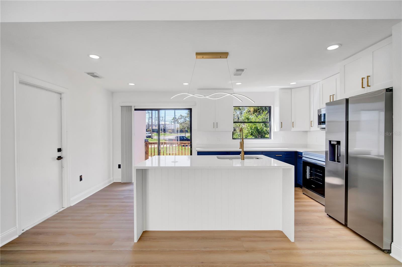 Image 35 of 47 For 910 Florida Boulevard