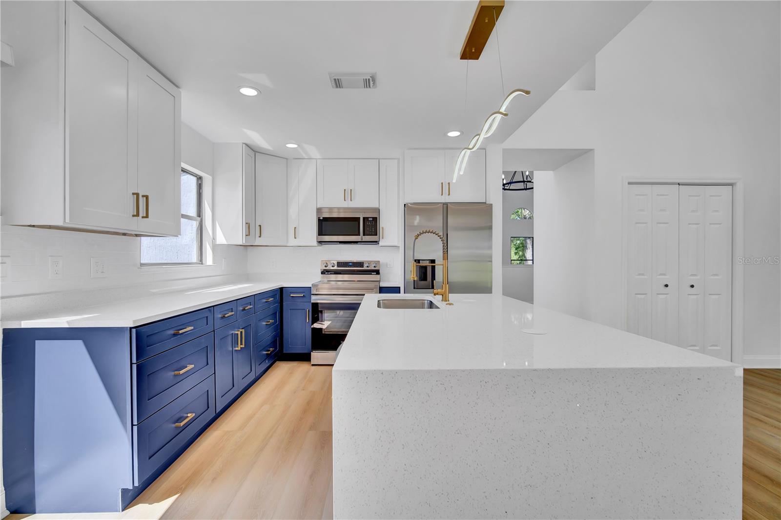 Image 36 of 47 For 910 Florida Boulevard