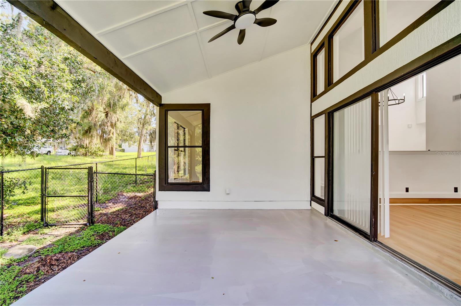 Image 38 of 47 For 910 Florida Boulevard