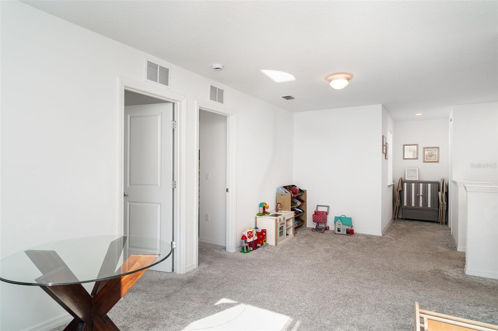 Image 12 of 30 For 465 Waterford Drive