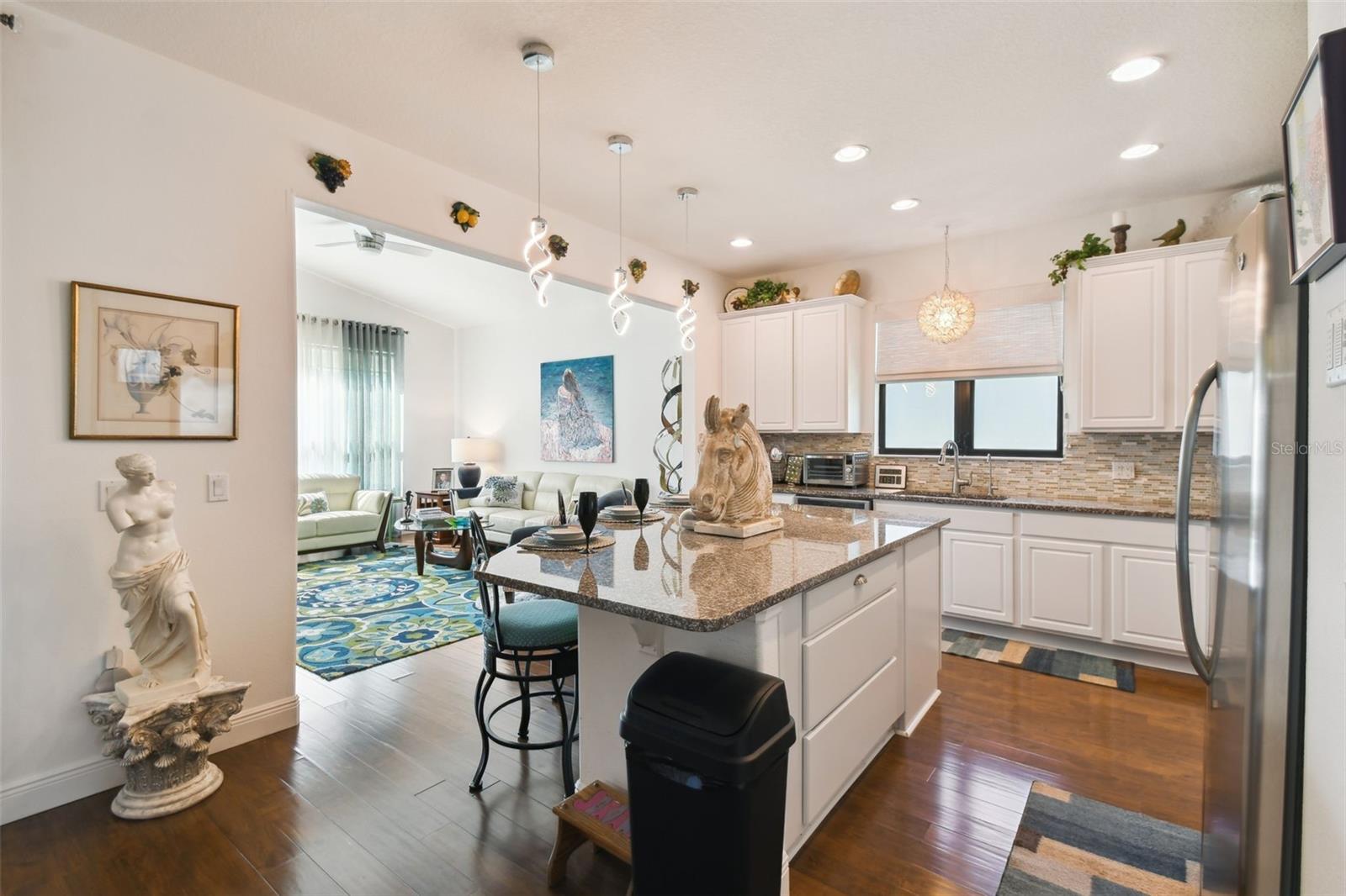 Image 12 of 58 For 1329 Del Mar Drive