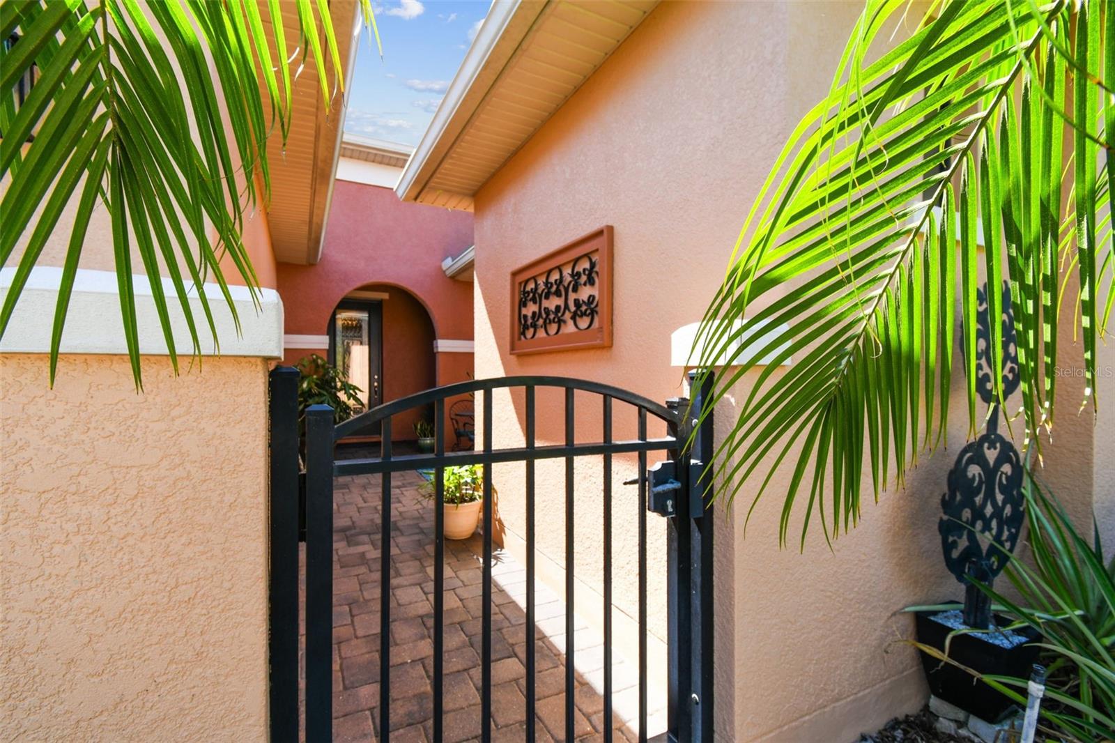 Image 3 of 58 For 1329 Del Mar Drive