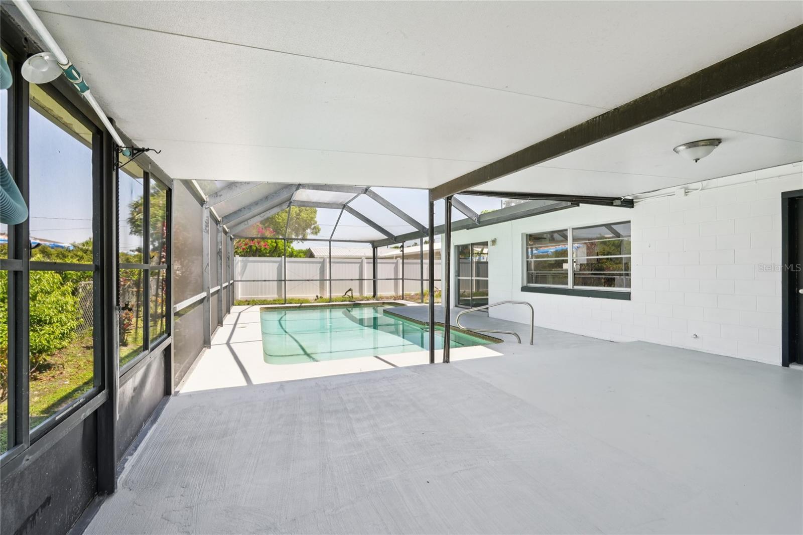 Image 12 of 27 For 706 Phillip Street