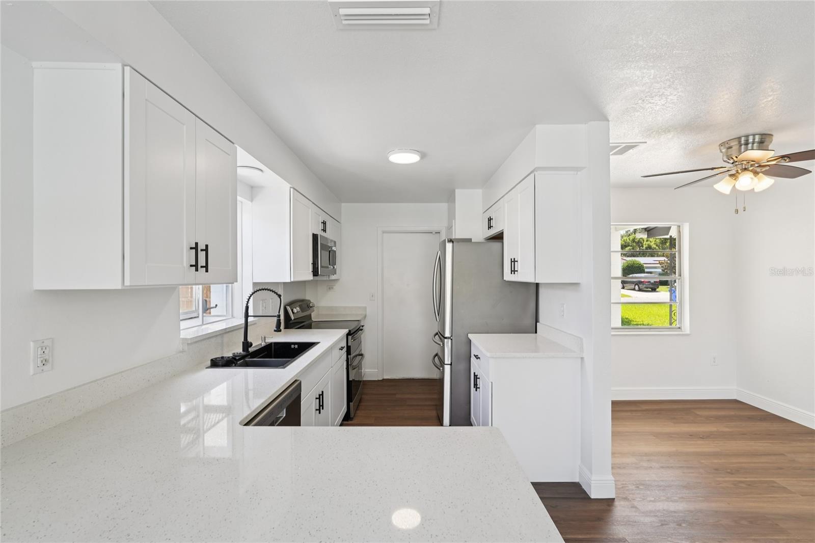 Image 16 of 27 For 706 Phillip Street