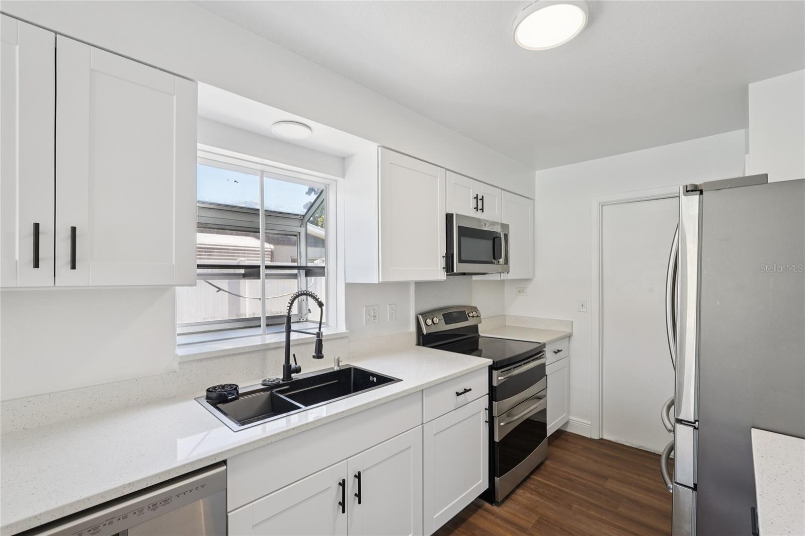 Image 18 of 27 For 706 Phillip Street