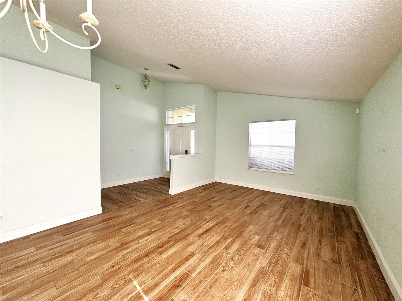 Image 2 of 13 For 4663 Doral Park Avenue