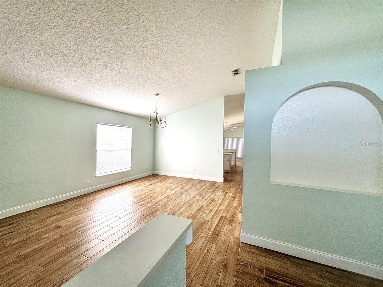 Image 3 of 13 For 4663 Doral Park Avenue
