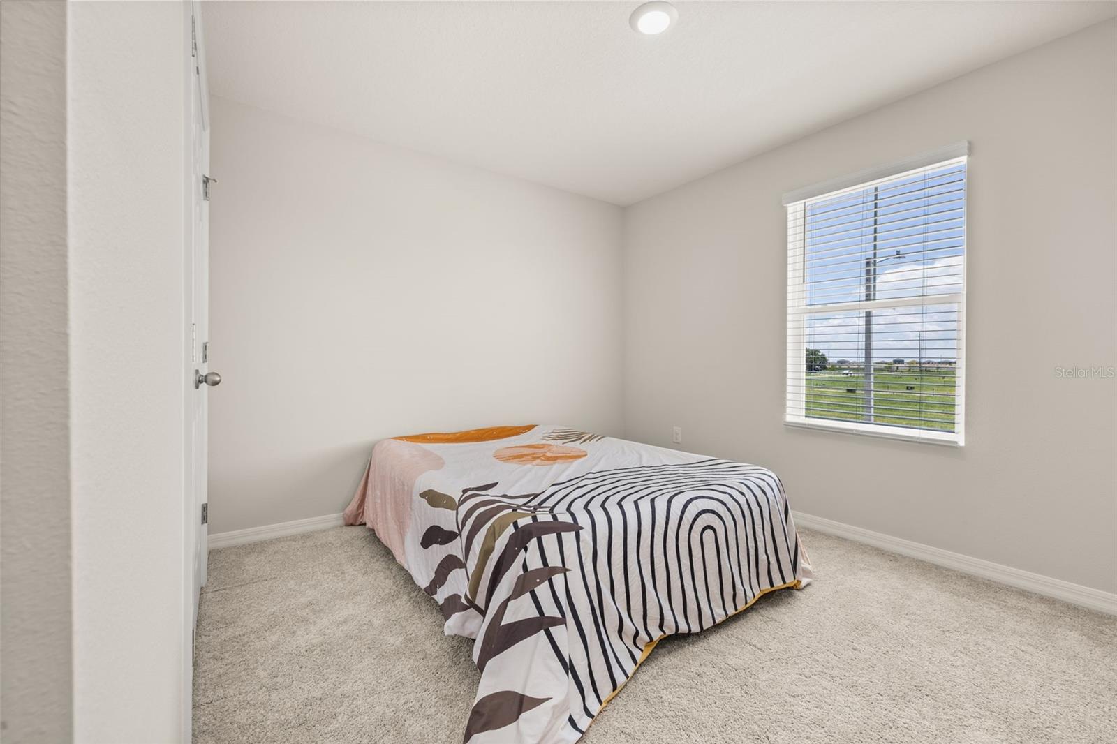 Image 26 of 46 For 4345 Hillock Boulevard