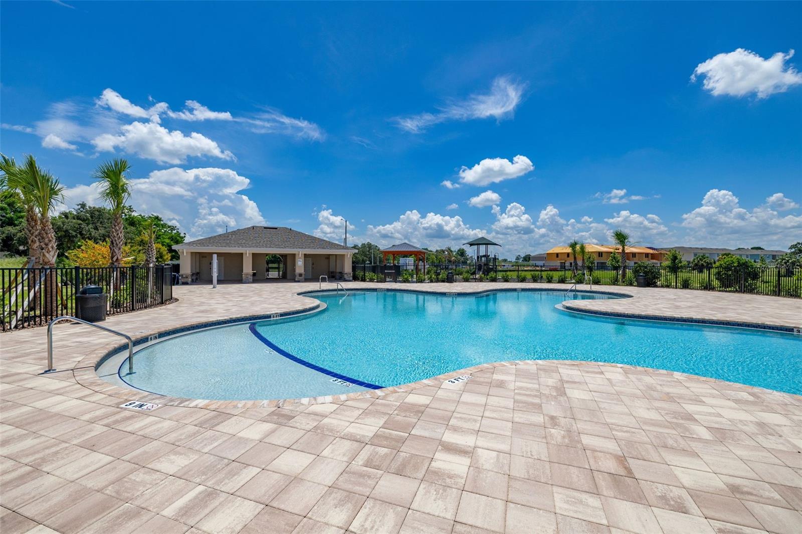 Image 41 of 46 For 4345 Hillock Boulevard
