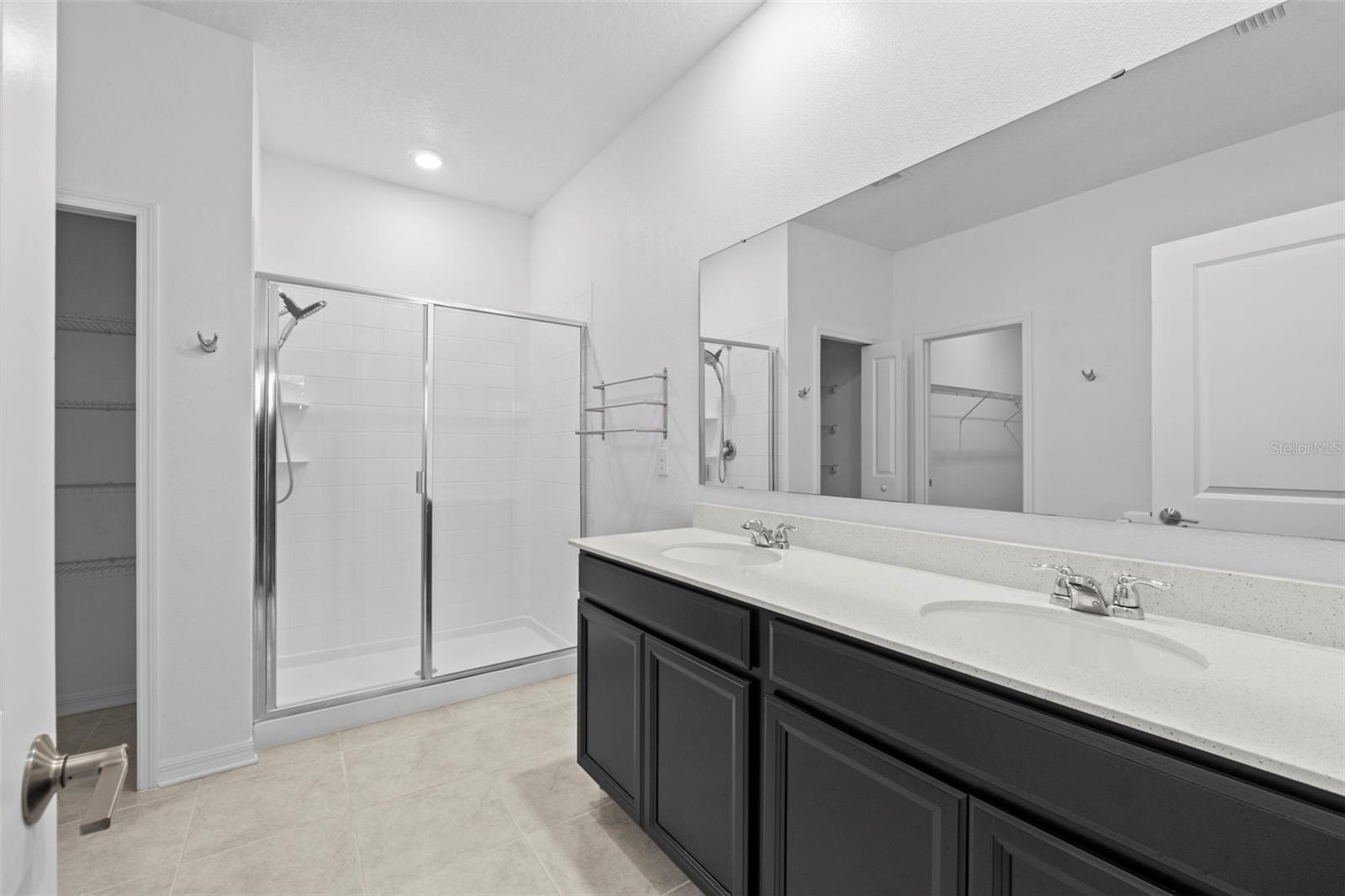 Image 16 of 43 For 1006 Breggia Court
