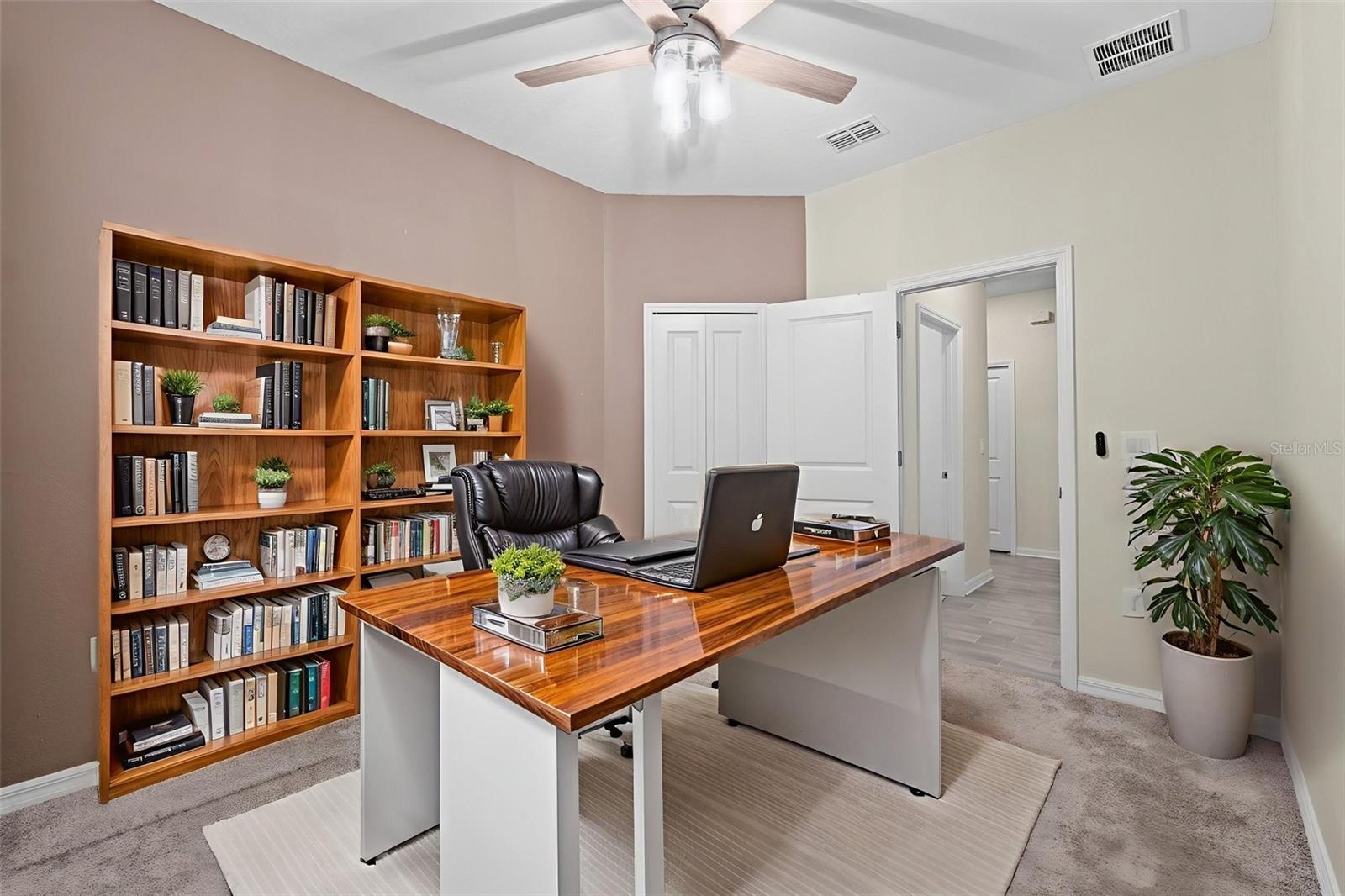 Image 28 of 43 For 1006 Breggia Court
