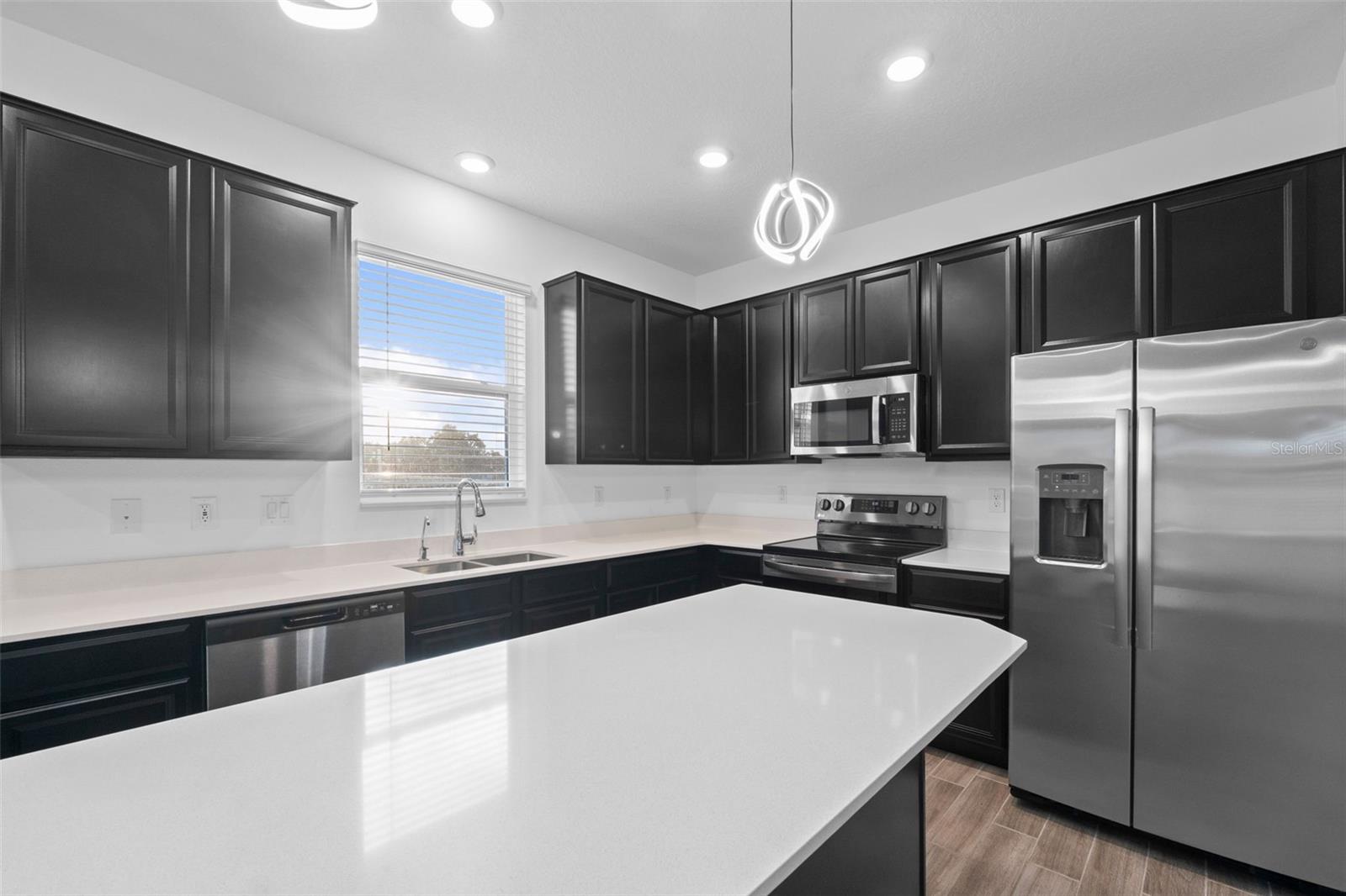 Image 9 of 43 For 1006 Breggia Court