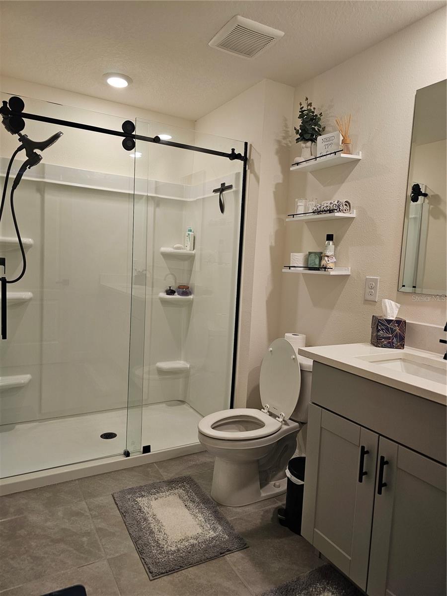 Image 16 of 21 For 2015 King Ranch St