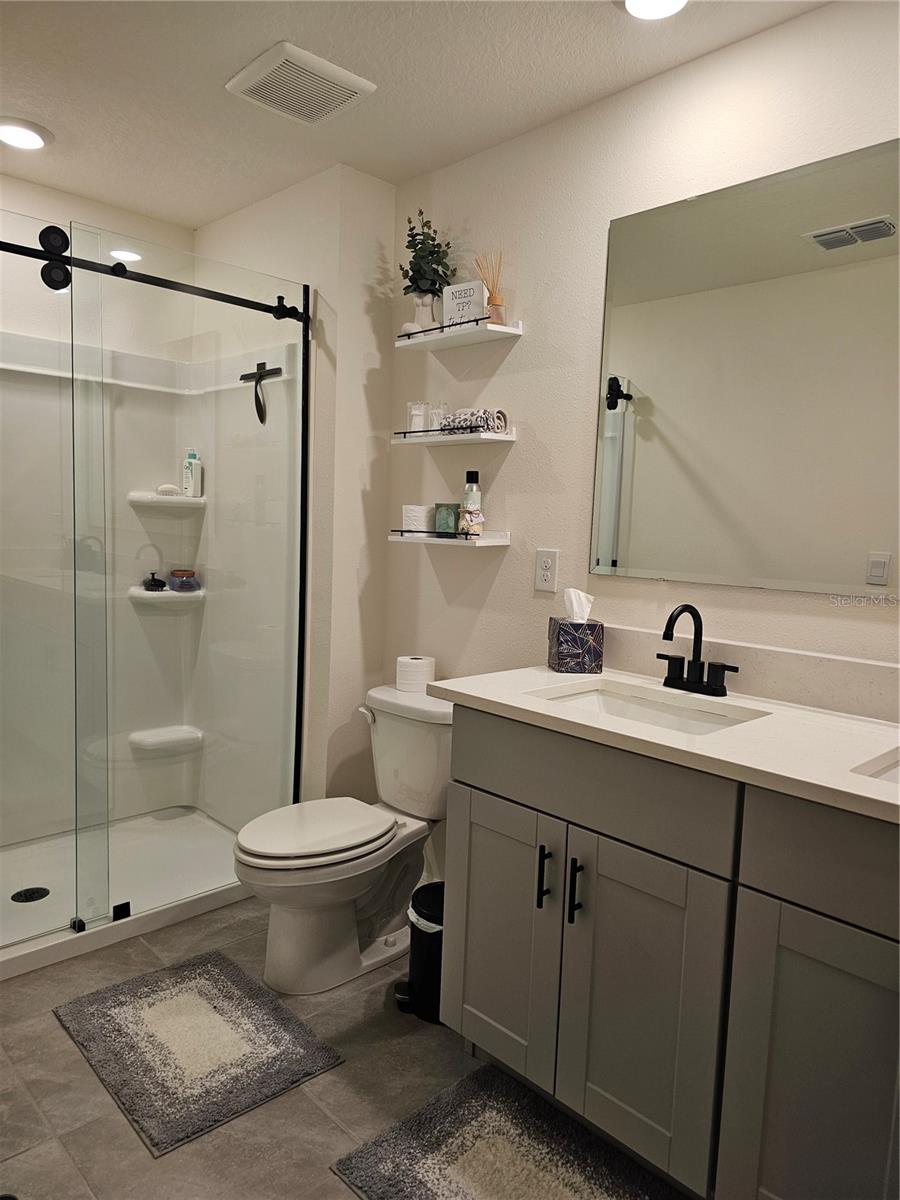 Image 17 of 21 For 2015 King Ranch St