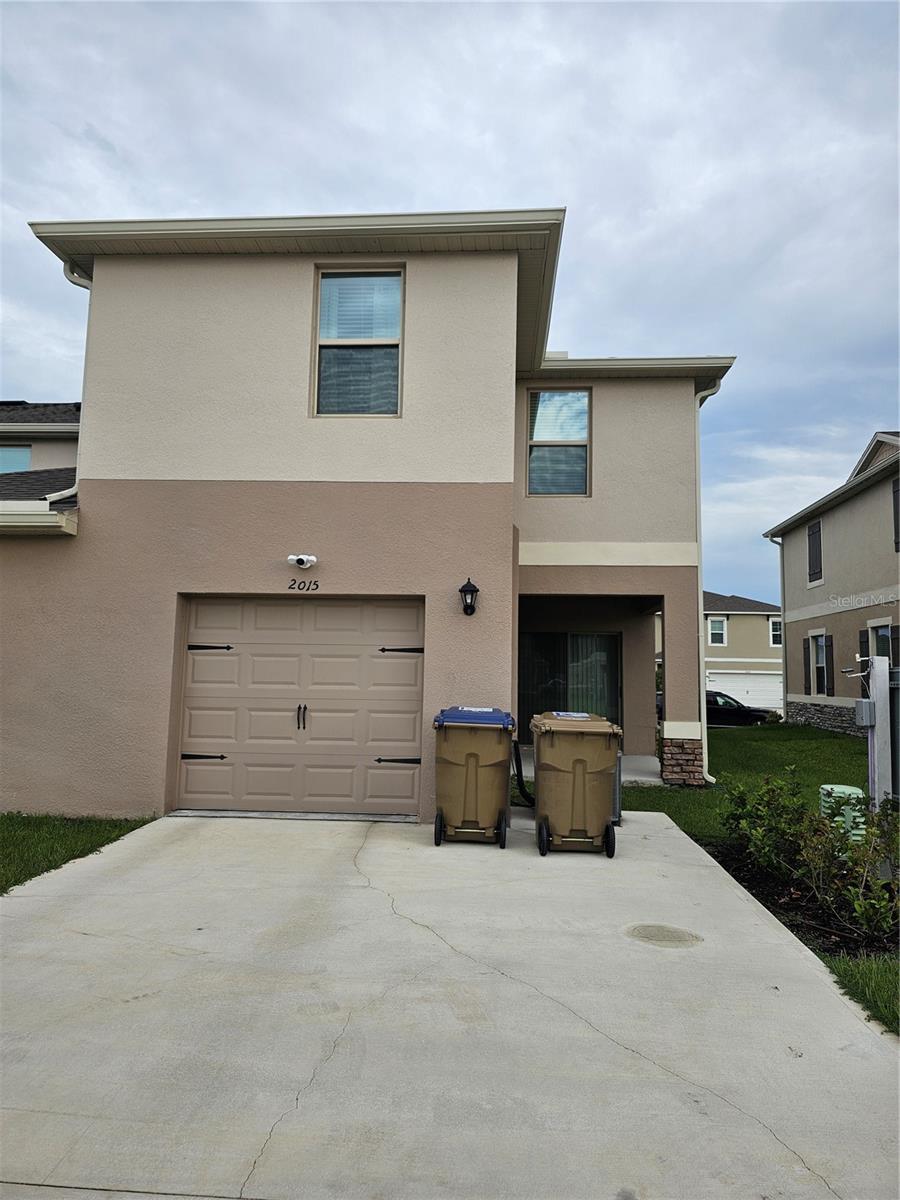 Image 2 of 21 For 2015 King Ranch St