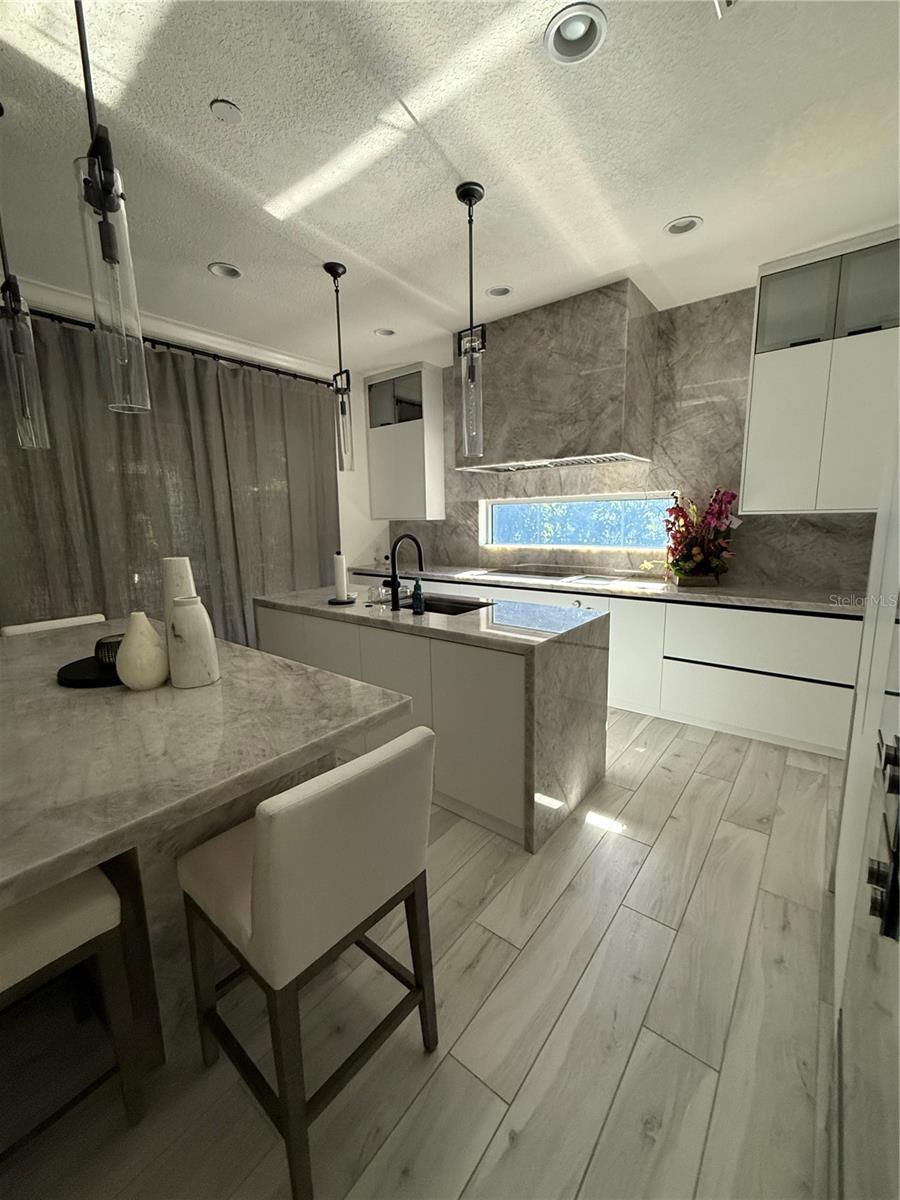 Image 17 of 65 For 9870 Mere Parkway