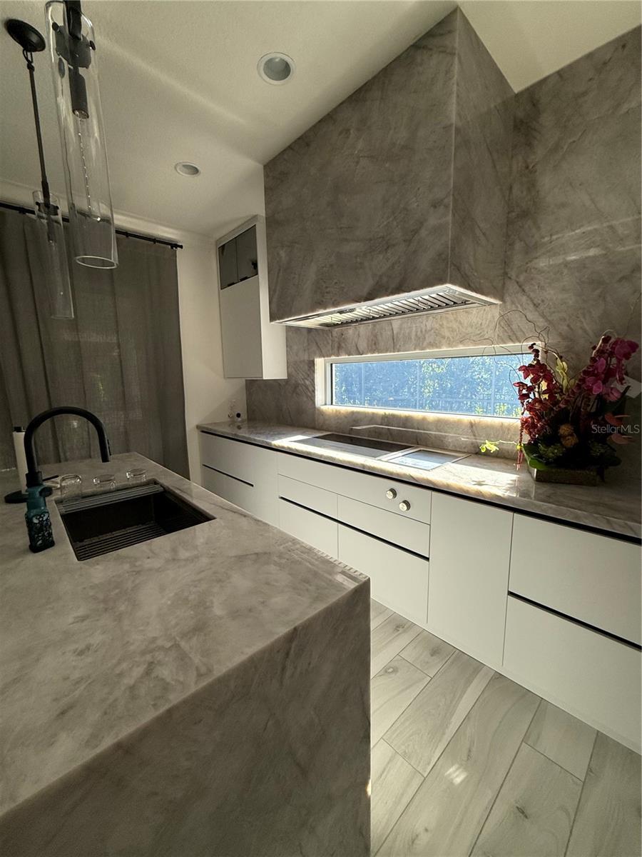 Image 18 of 65 For 9870 Mere Parkway