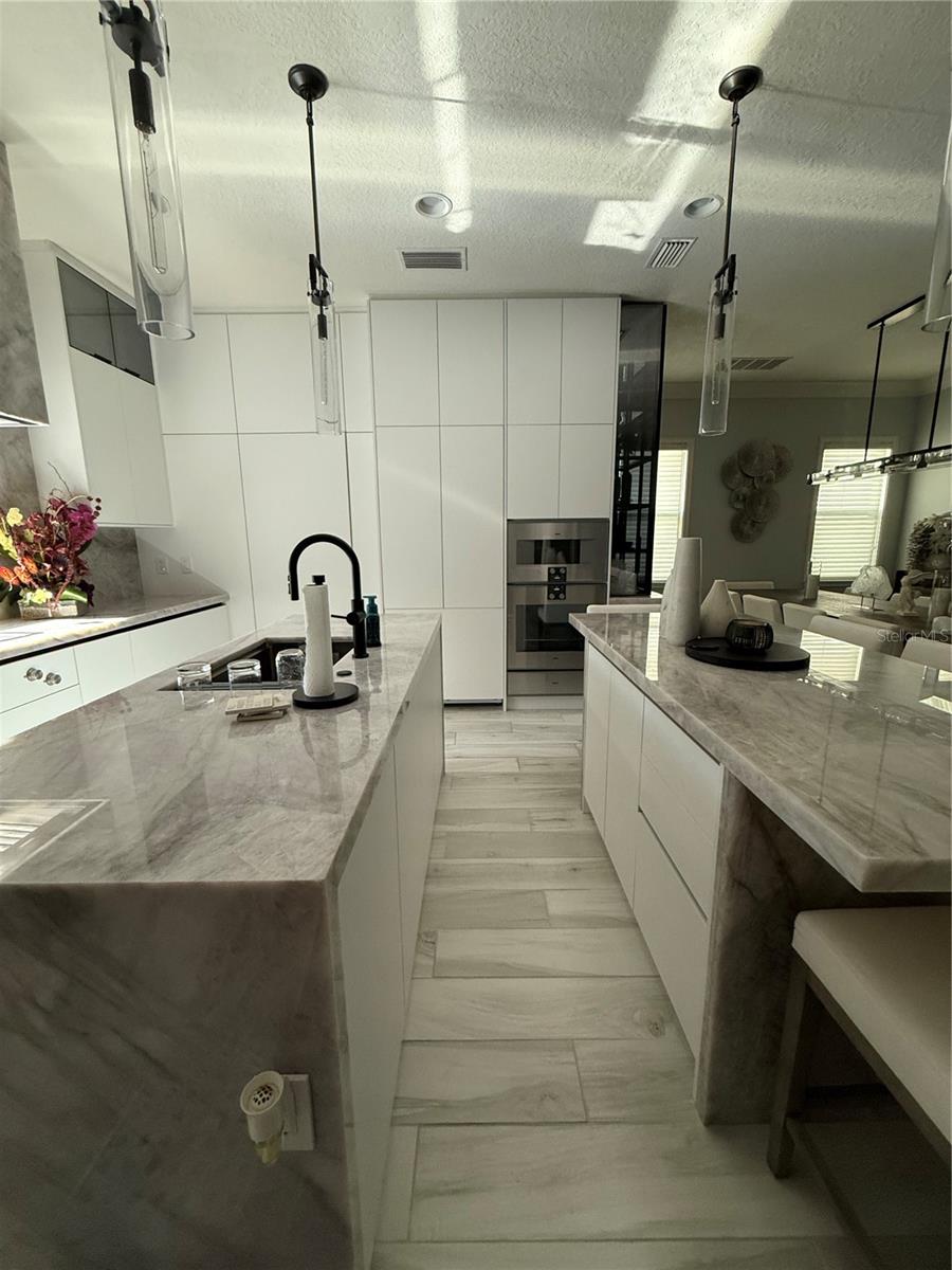 Image 21 of 65 For 9870 Mere Parkway