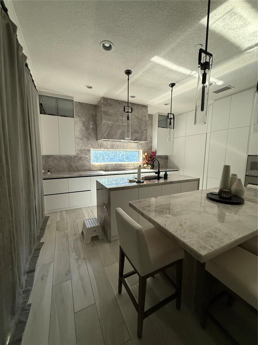 Image 22 of 65 For 9870 Mere Parkway