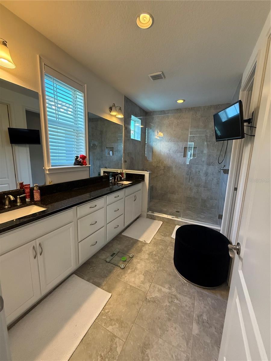 Image 32 of 65 For 9870 Mere Parkway