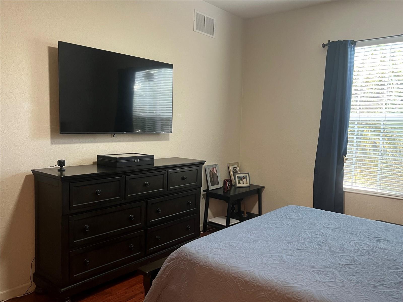Image 20 of 31 For 3321 Whitestone Circle 203