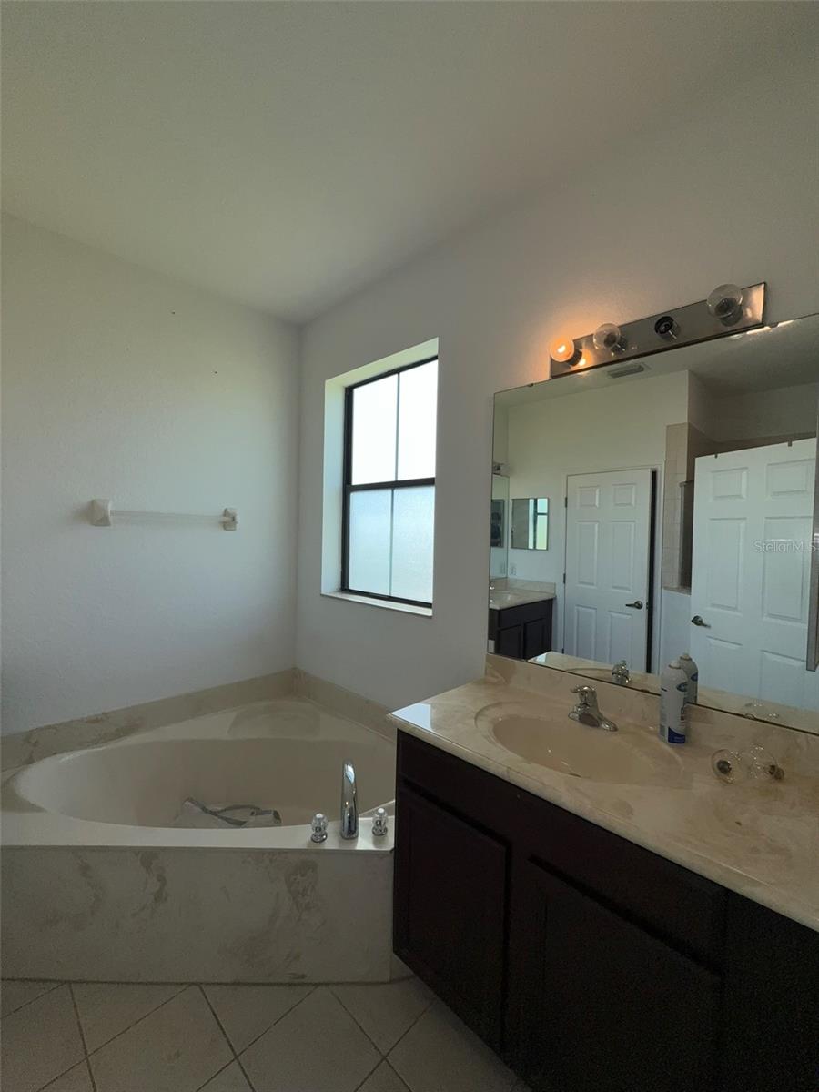 Image 10 of 13 For 3496 Allegra Circle