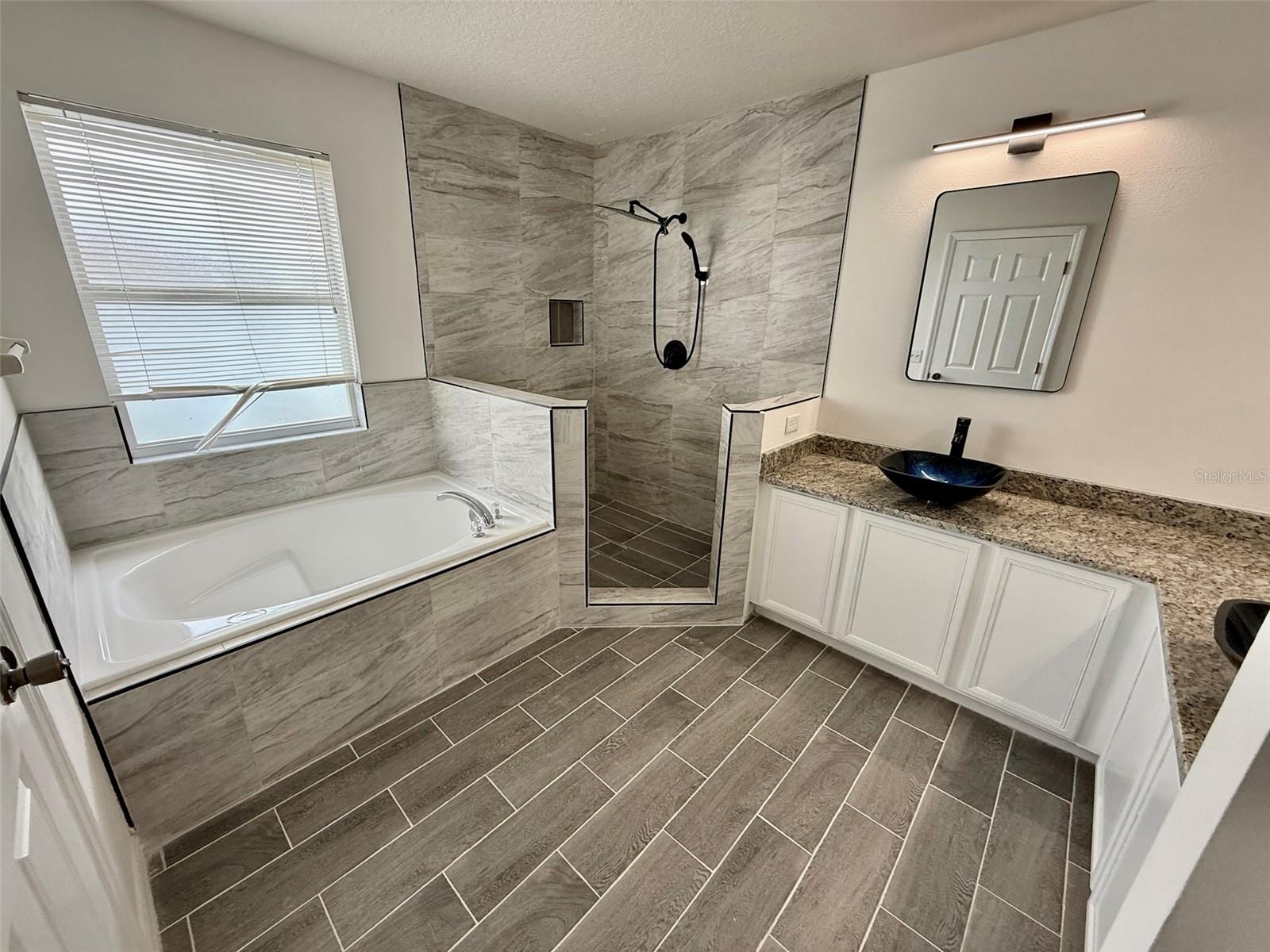 Image 23 of 27 For 608 Bluebill Court