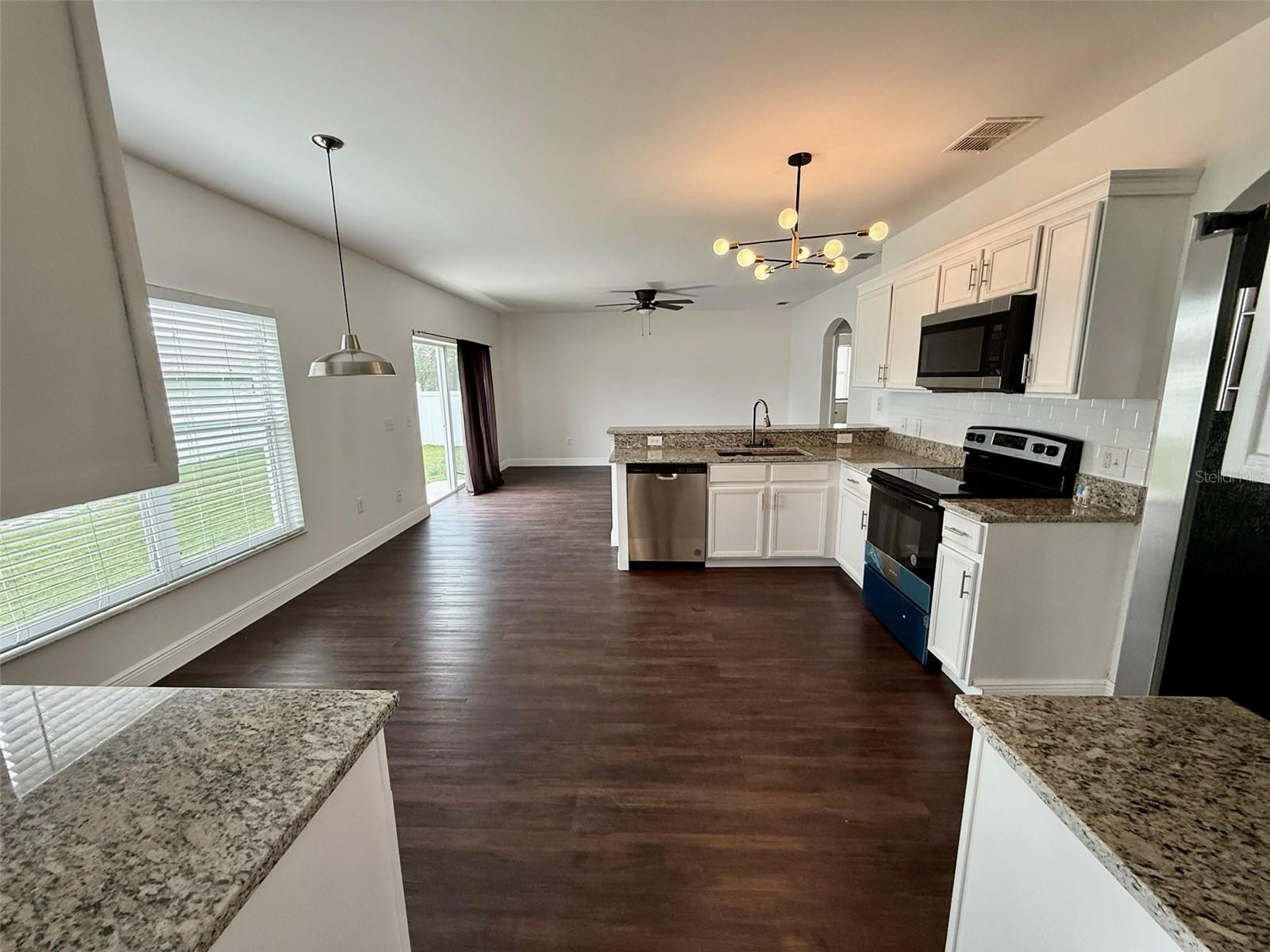 Image 7 of 27 For 608 Bluebill Court