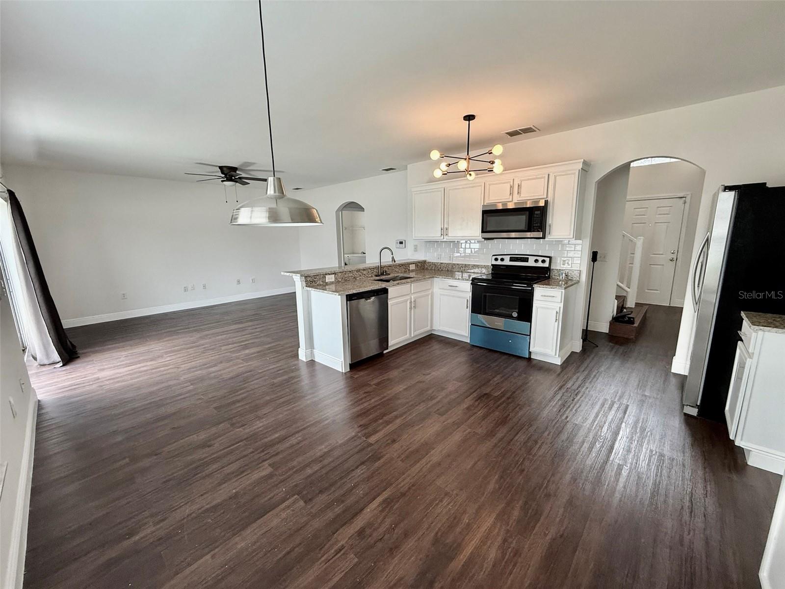 Image 8 of 27 For 608 Bluebill Court