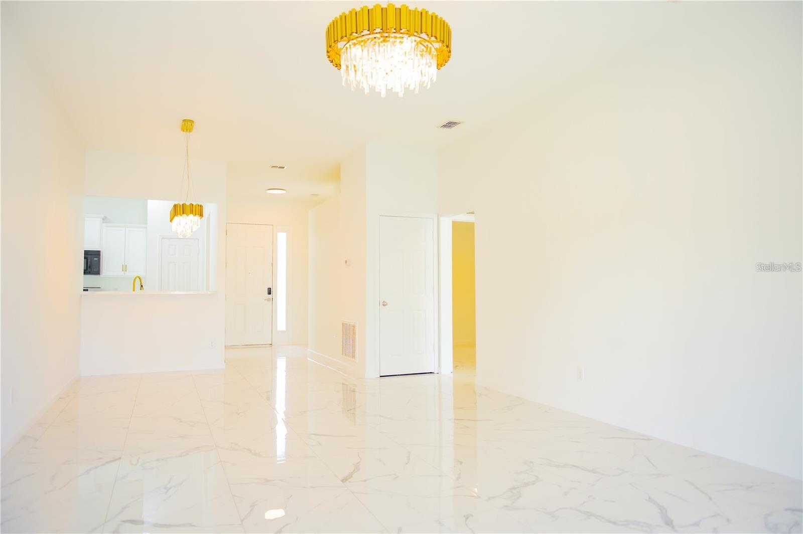 Image 5 of 13 For 337 Giovani Boulevard