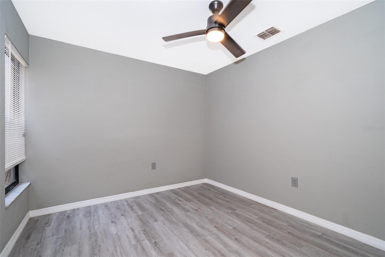 Image 18 of 31 For 7734 Sugar Bend Drive 7734