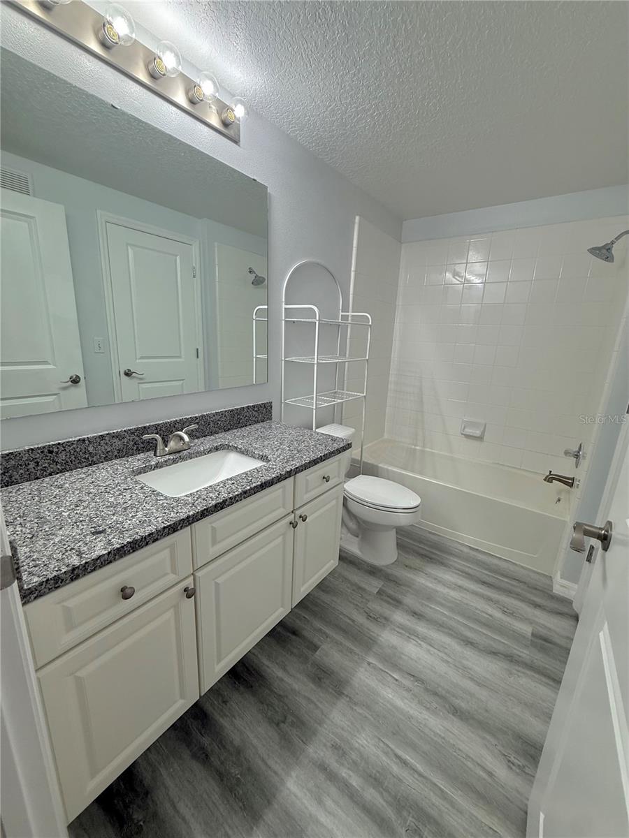 Image 19 of 30 For 14226 Fredricksburg Drive 204