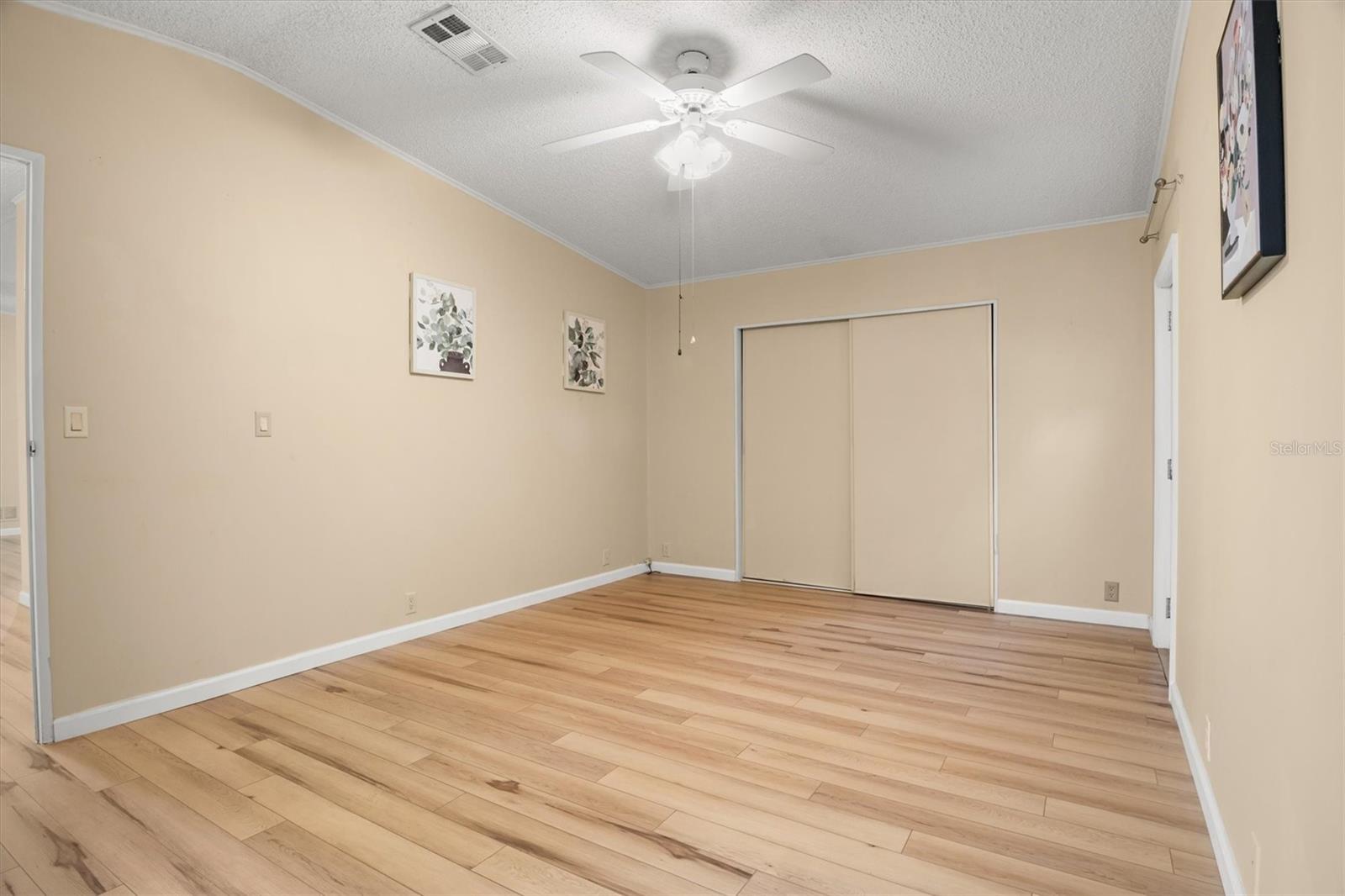 Image 17 of 48 For 6084 Southern Oaks Drive Se