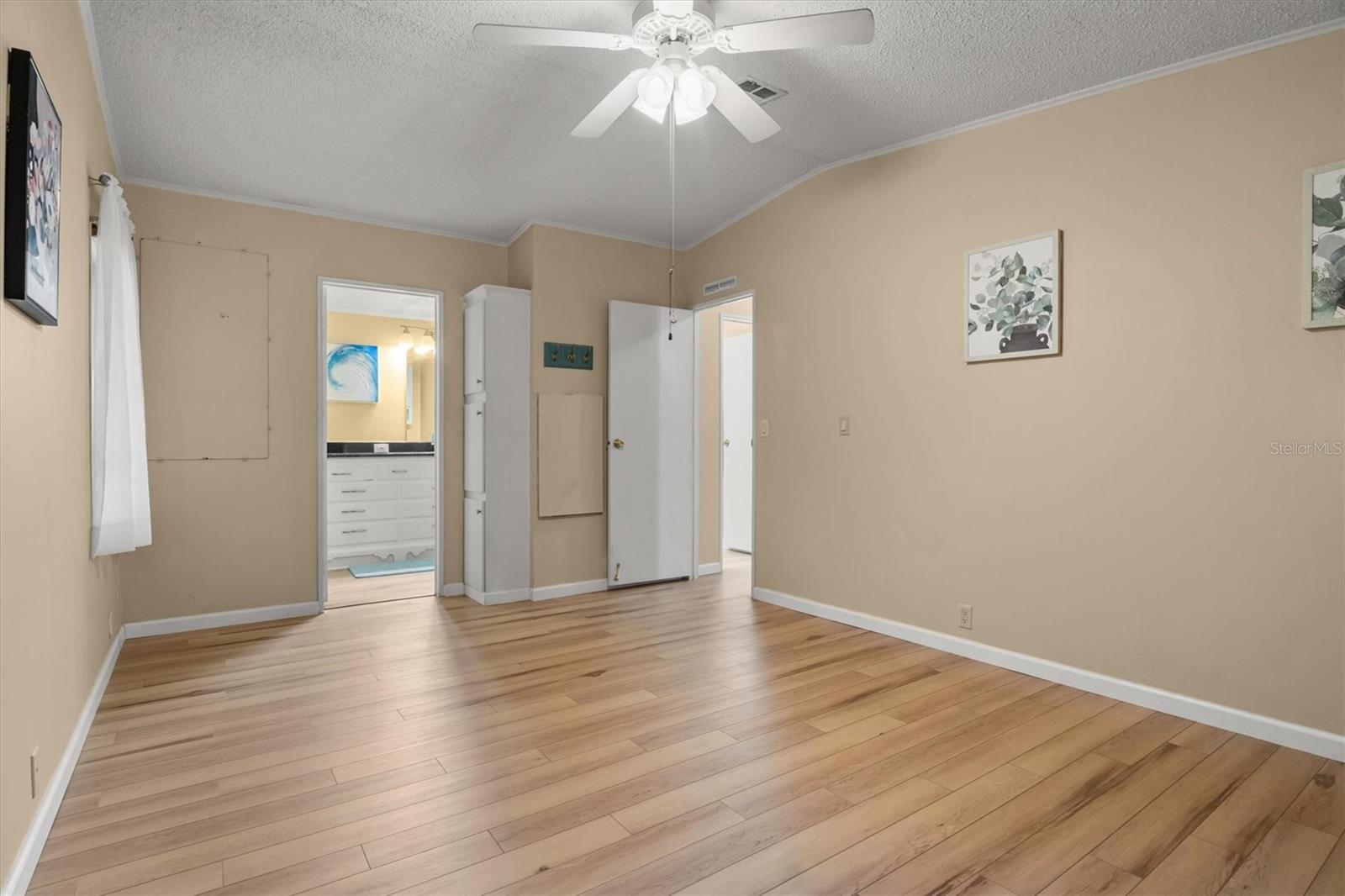 Image 18 of 48 For 6084 Southern Oaks Drive Se