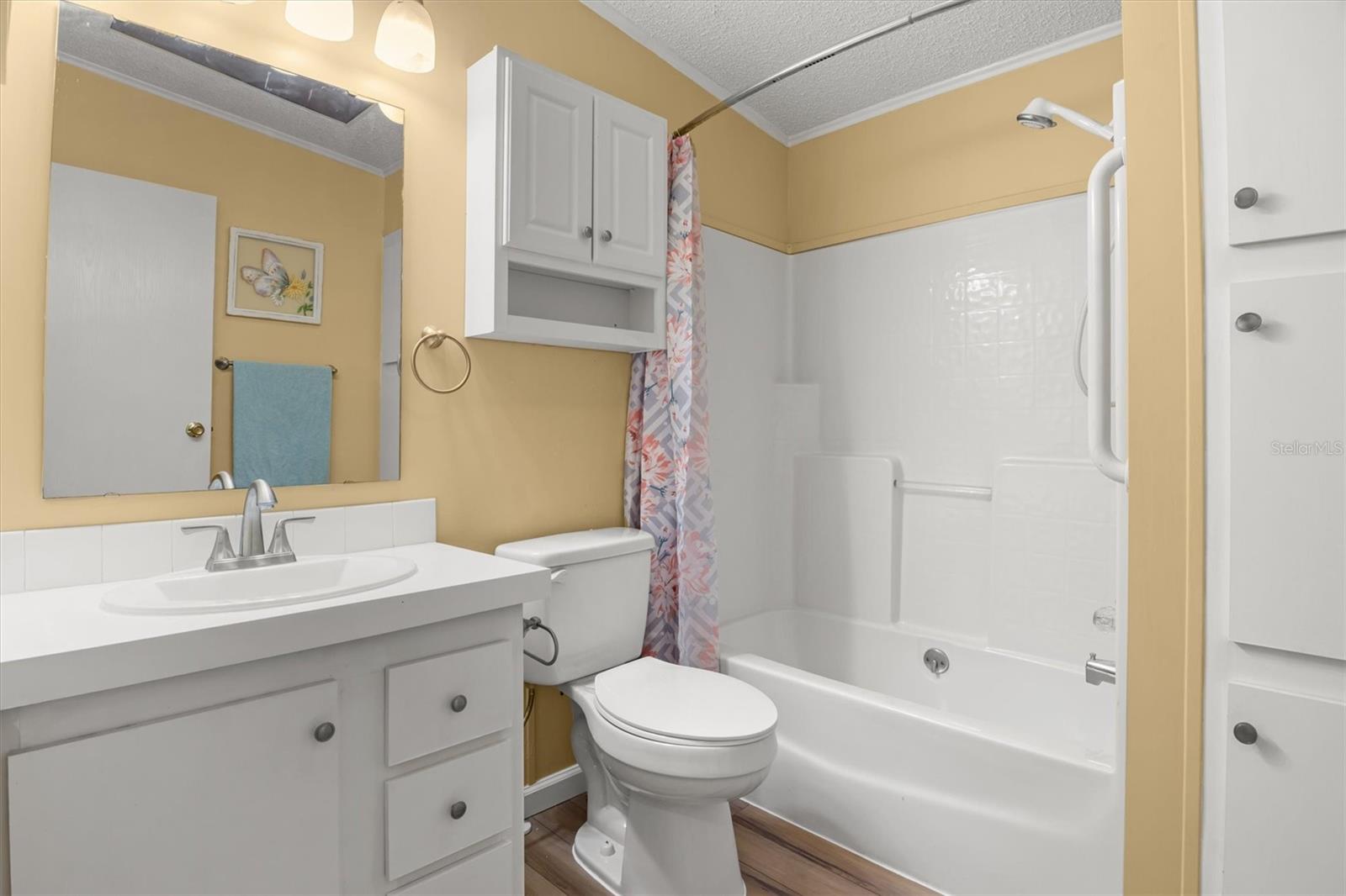 Image 23 of 48 For 6084 Southern Oaks Drive Se