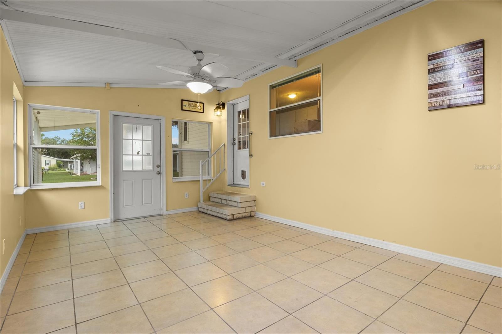 Image 25 of 48 For 6084 Southern Oaks Drive Se