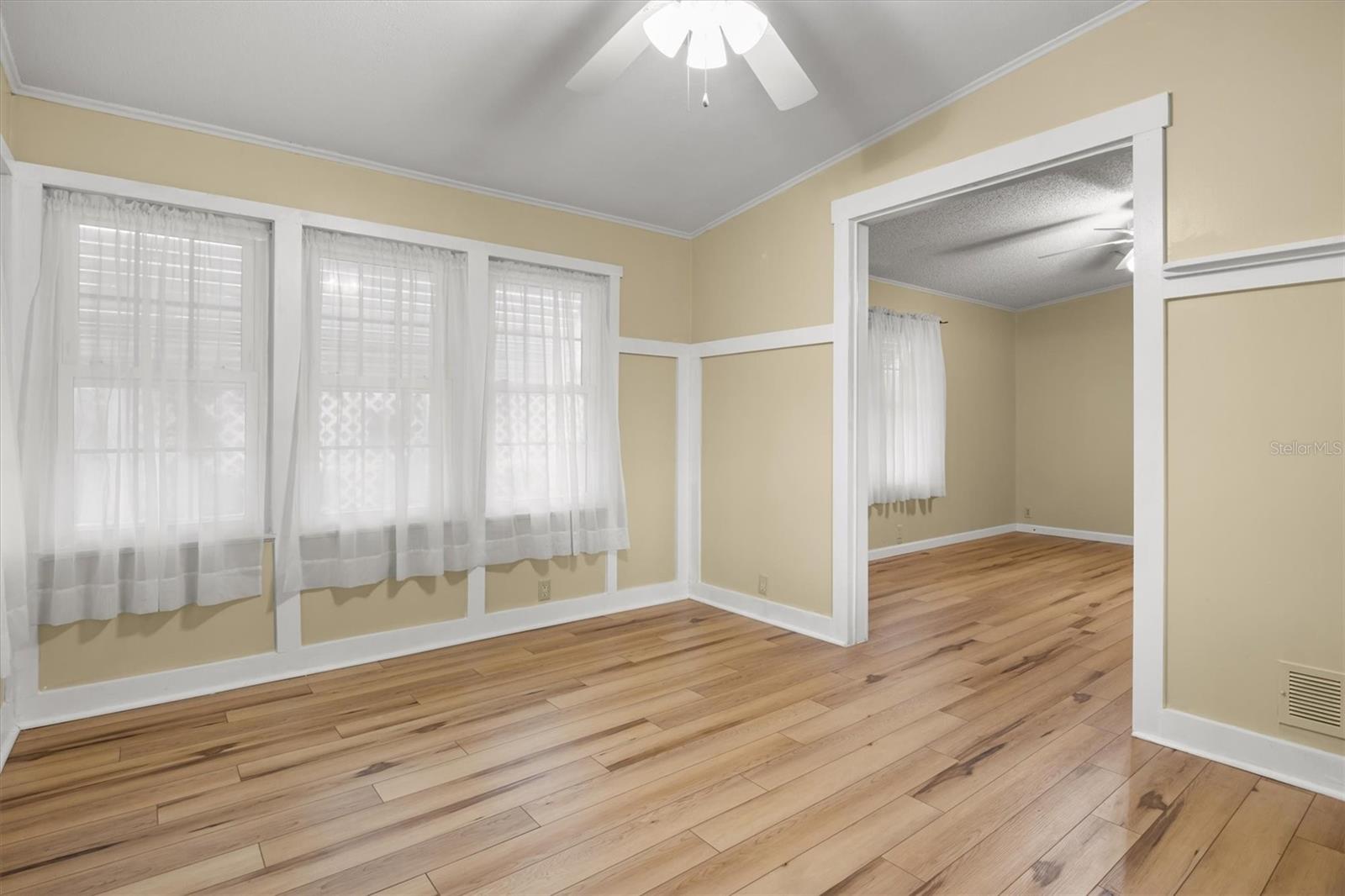 Image 7 of 48 For 6084 Southern Oaks Drive Se
