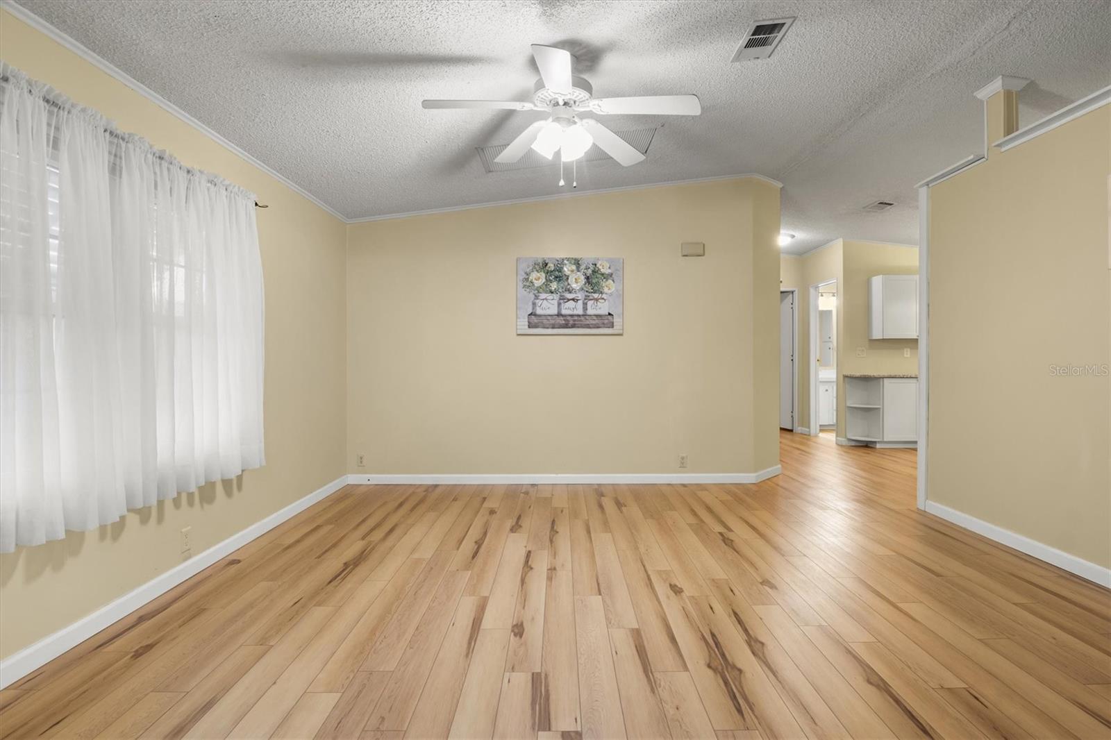 Image 9 of 48 For 6084 Southern Oaks Drive Se