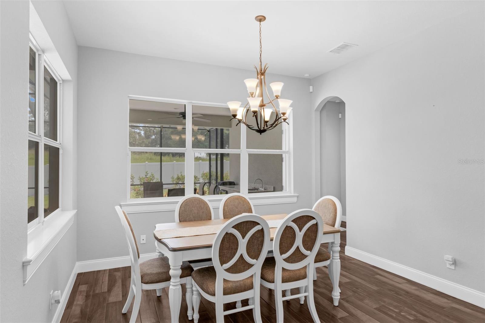 Image 10 of 55 For 6634 Ridgemont Rd