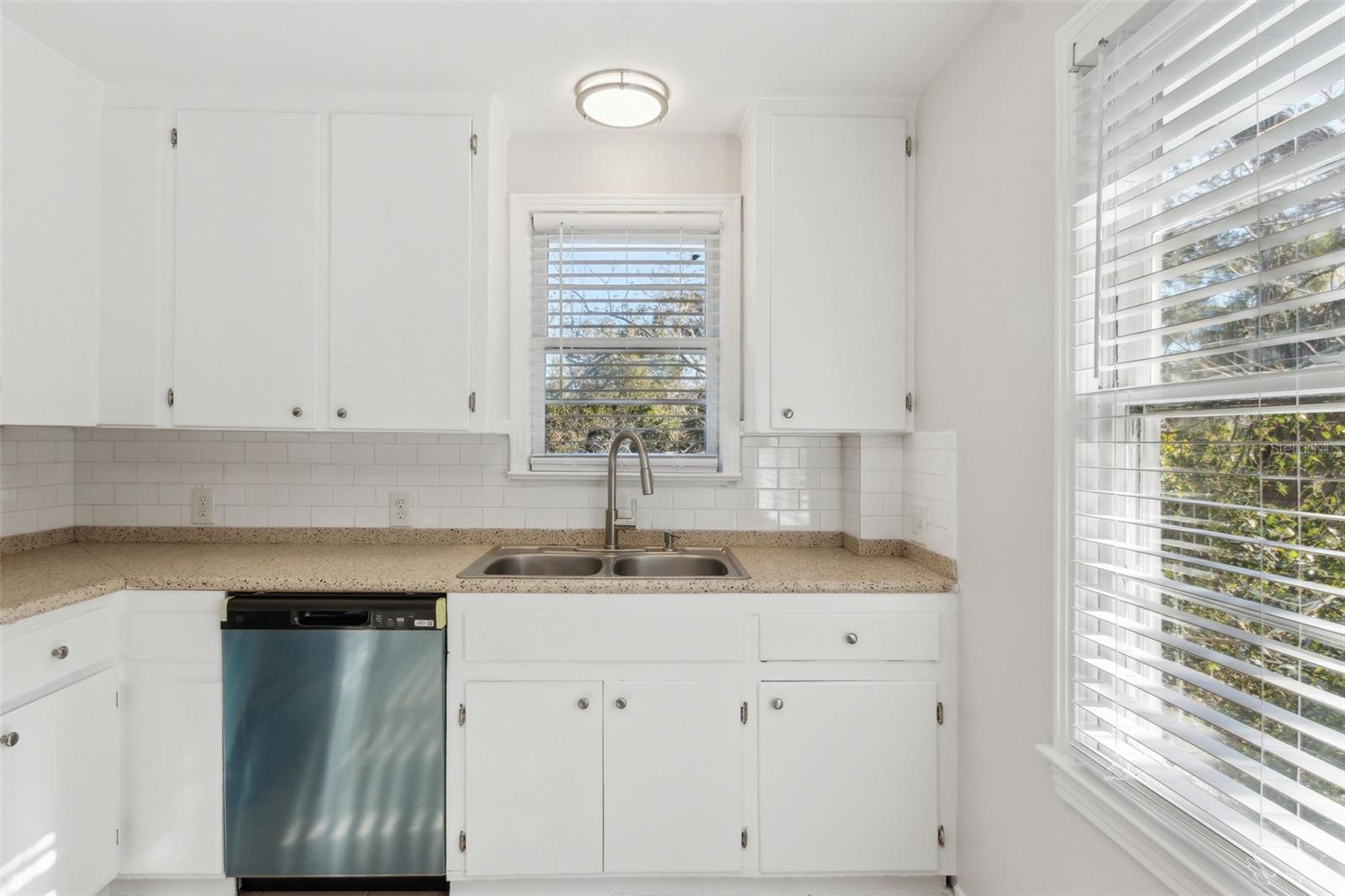 Image 5 of 21 For 1405 Dancy Street