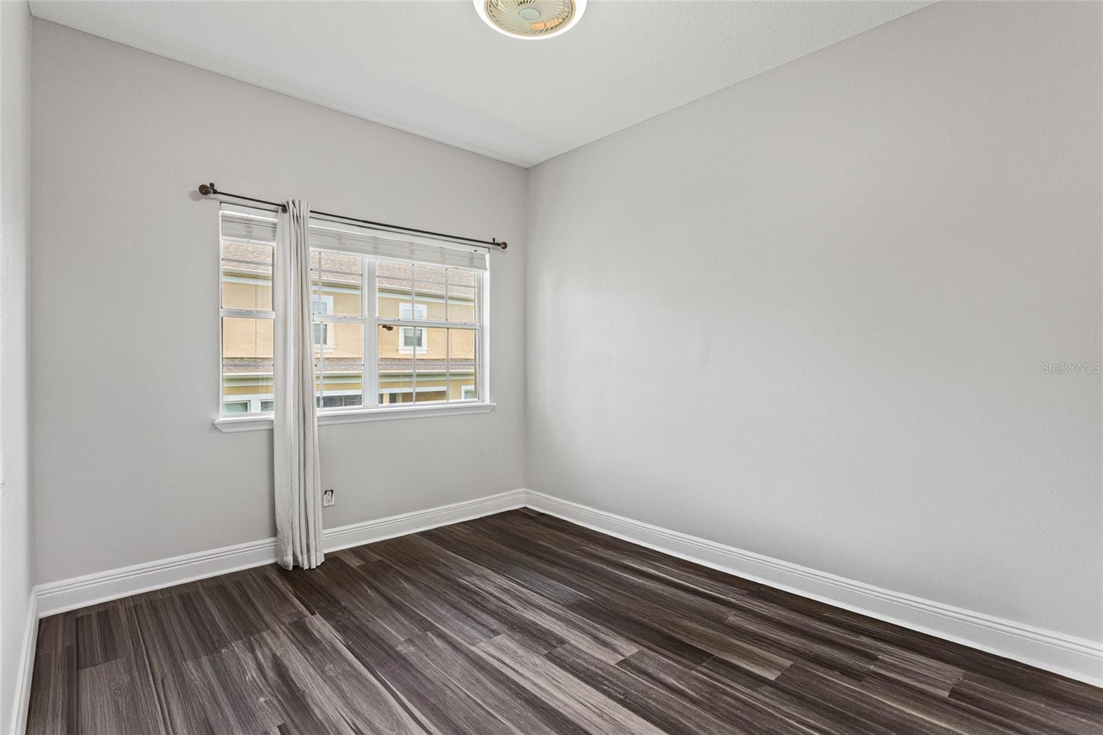 Image 8 of 24 For 17307 Chateau Pine Way