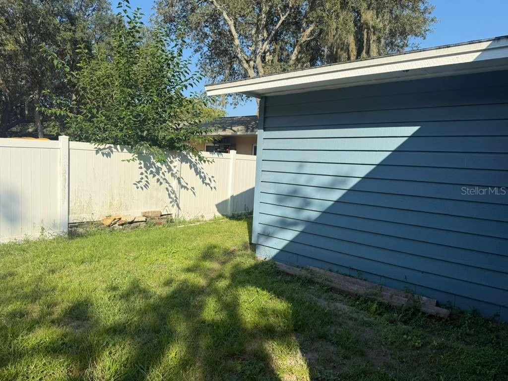 Image 22 of 40 For 39 2nd Street