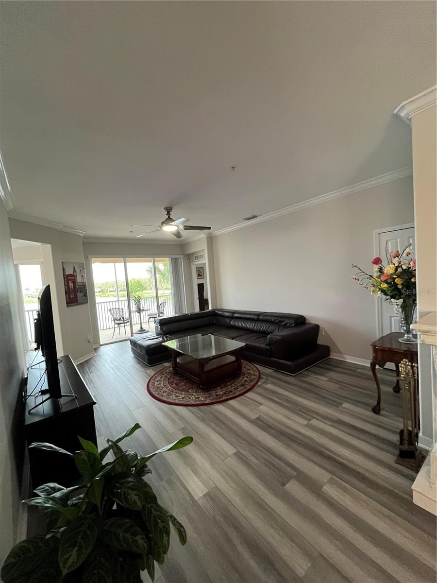 Image 10 of 45 For 5677 Fossano Drive 506