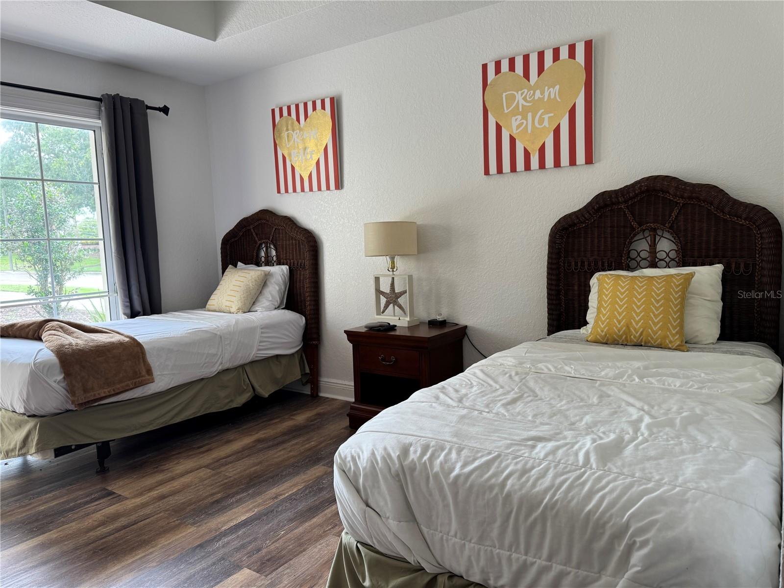 Image 13 of 25 For 1300 Seven Eagles Court